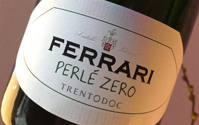 FERRARI PERLE' ZERO TRENTODOC MILLESIMATO DOSAGGIO ZERO ELEGANTE BOX METALLICO VINTAGE 750mℓ